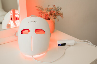 Mito Red Light Introduces MitoGLOW™ - A New Standard in Facial & Neck Light Therapy Design