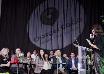 June Zhu, Keynote Speaking about AI powered, Post-work Economy