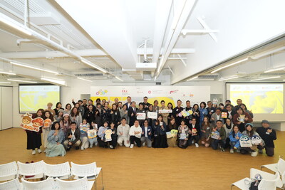 入選第七屆DLAB之39 間本地設計企業與嘉賓們合照。