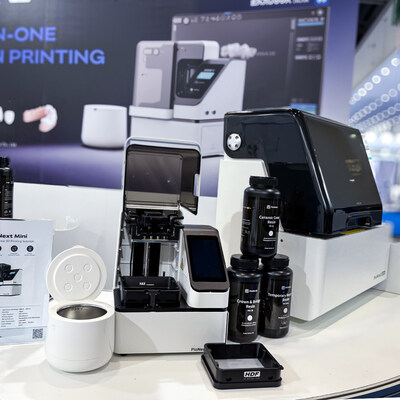 PioNext Mini (Ultra on the right)