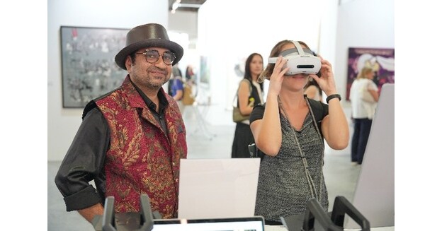 CGTN Art Series .. Digital expo China Crafted wins hearts at ART SG