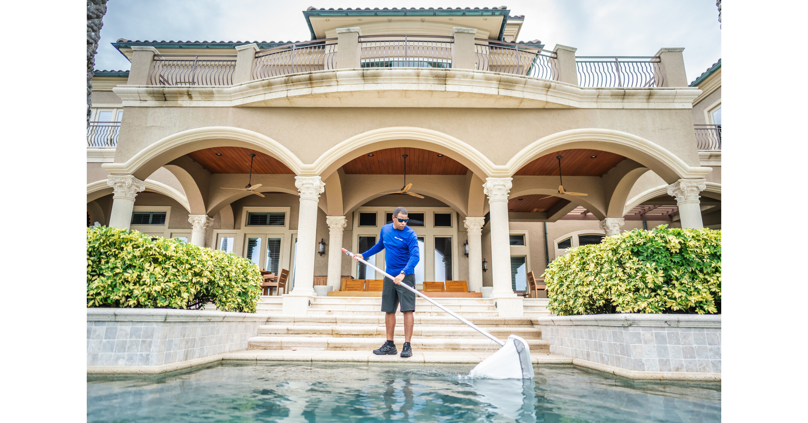 Nation's Largest Pool Service Company, SPS PoolCare, Acquires Leading, PE-Backed Competitor