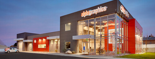 AlphaGraphics has been named a 2026 Top Franchise by Franchise Business Review.