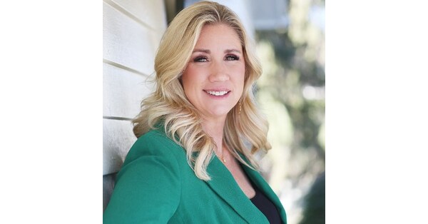 In HelloNation, Financial Advisor Jennifer Prosise of Joliet, IL Explains the Role of a Financial Advisor In HelloNation, Financial Advisor Jennifer Prosise of Joliet, IL Explains the Role of a Financial Advisor