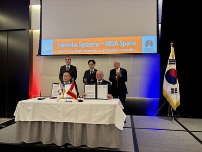 MDA SPACE AND HANWHA SIGN MOU TO PURSUE KOREAN MILITARY CONSTELLATION PROGRAM (CNW Group/MDA Space)