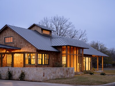 A residential exterior featured in Pella Corporation’s 2026 Design Trends Report. Photo courtesy of Pella Corporation and Leonid Furmansky.