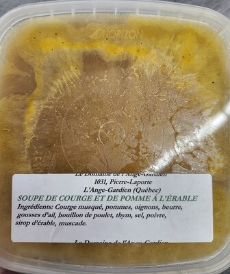 Soupe de courge et de pomme à l'érable (Groupe CNW/Ministère de l'Agriculture, des Pêcheries et de l'Alimentation)