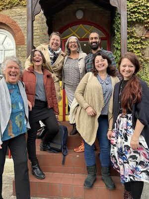 Unlikely Collaborators has awarded a grant to Foundation for Energy Therapies in support of Integrative Mental Health University (IMHU). IMHU bridges scientific inquiry and spiritual wisdom to expand mental healthcare through a bio-psycho-social-spiritual model, training professionals to compassionately support non-ordinary and spiritually transformative experiences as pathways to healing and human flourishing.