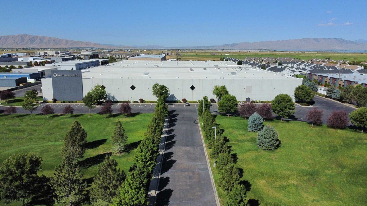 Unable to view the image, Please provide a valid URL.