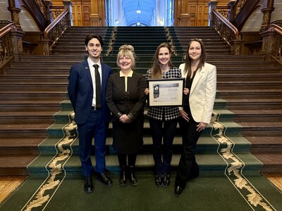 From left to right: Joseph Falzata (CFIB policy analyst), Julie Kwiecinski (CFIB director of Ontario provincial affairs), Hon. Andrea Khanjin (Ontario Minister of Red Tape Reduction), and Angela Drennan (CFIB Vice-President of Ontario legislative affairs). (CNW Group/Canadian Federation of Independent Business) From left to right: Joseph Falzata (CFIB policy analyst), Julie Kwiecinski (CFIB director of Ontario provincial affairs), Hon. Andrea Khanjin (Ontario Minister of Red Tape Reduction), and Angela Drennan (CFIB Vice-President of Ontario legislative affairs). (CNW Group/Canadian Federation of Independent Business)