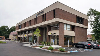 5 Edgell Rd Framingham Building Exterior