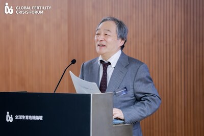 中央大学　家族社会学教授　山田昌弘氏