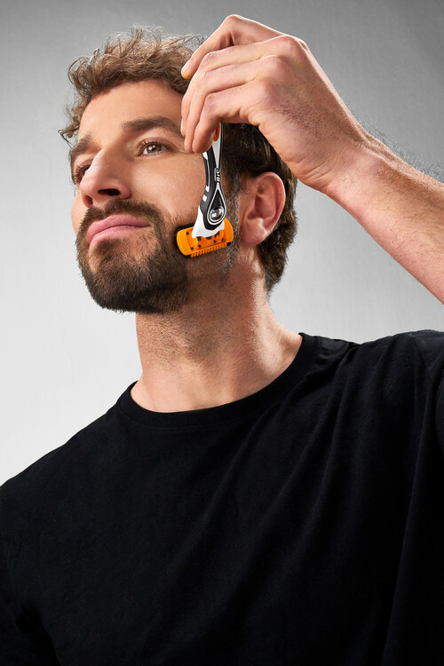 BIC launches the Flex 5 Trim & Shave