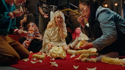 Pringles® Gives Fans a Taste of Love With Once You POP Star Sabrina Carpenter and Her Snack of a Soulmate Pringleleo in its 2026 Big Game Ad
