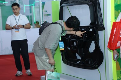 Unable to view the image, Please provide a valid URL.