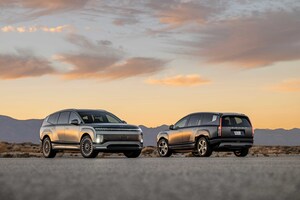 Hyundai SUVs Score Three MAMA Favorite Awards at Chicago Auto Show