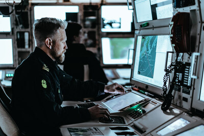 Para mais informações sobre os sistemas de combate naval da Saab e o 9LV CMS, visite www.saab.com/naval.