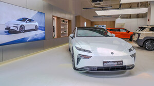 Carro deepens its Brand New Car strategy, expands product line as it becomes Dongfeng Motor Corporation's newest authorised dealer in Singapore and Malaysia