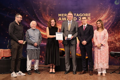 Professor Dr. Lars-Christian Koch at the Merck Tagore Award ceremony held in collaboration with Goethe-Institut / Max Mueller Bhavan India, recognising his outstanding contribution to intercultural exchange between India and Germany