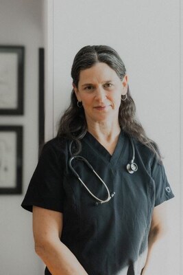 Midwife and negotiator with the AOM Elizabeth Brandeis. (CNW Group/Association of Ontario Midwives)