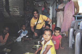 Hassan Akmal working in Tsunami Shelters in India