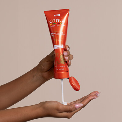 Ultra Moisture Nourishing Leave-In absorbs into curls and coils to detangle and soften while delivering ongoing nourishment.