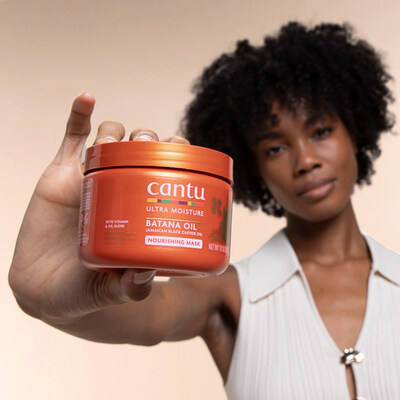 Ultra Moisture Nourishing Mask helps repair damage, deeply nourish hair, and help prevent breakage.