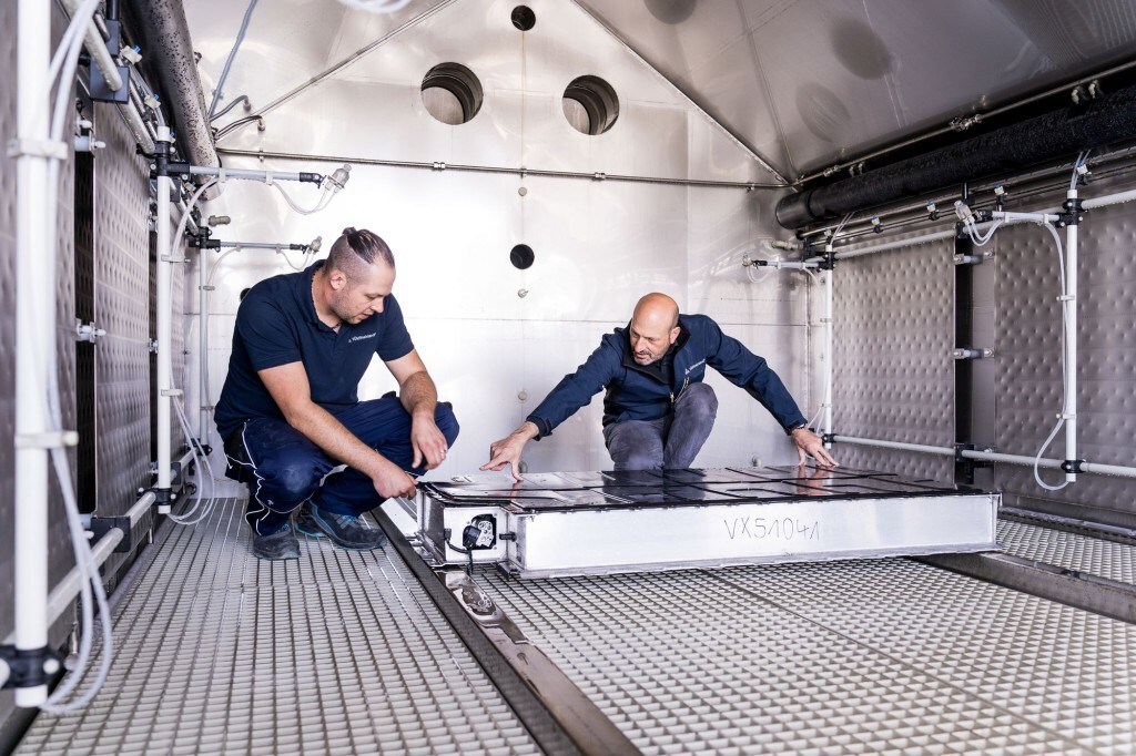 Unable to view the image, Please provide a valid URL.