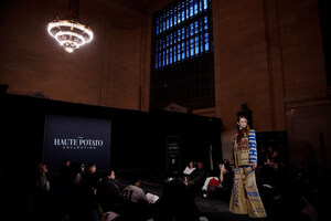 Potato Sack Couture Kicks Off New York Fashion Week, Presented by the Idaho Potato Commission
