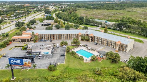 DSH Hotel Advisors has brokered the sale of the 179-room Quality Inn & Suites Kissimmee by the Lake, located in the Orlando MSA.