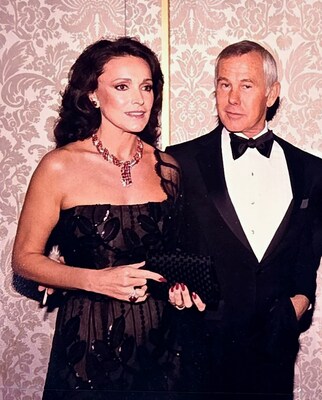 Joanna Carson and Johnny Carson, host of The Tonight Show (1962-1992). Image provided by John Moran Auctioneers.