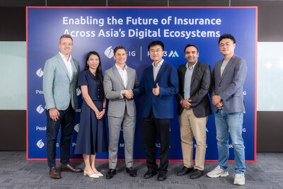 Above (L–R): Adrian Hill, Chief Digital & Consumer Officer; Maya Hoang, Digital Consumer Vice President; and Clemens Philippi, Chief Executive Officer, MSIG Asia, together with Bill Song, Group Chief Executive Officer; Arun Sangwan, Chief Commercial Officer, APAC; and Linguo You, Head of Presales, Peak3.