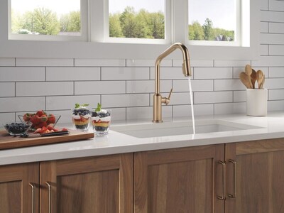 Delta® Cordova™ Kitchen Collection brings a minimalist, contemporary look to the kitchen. Delta® Cordova™ Kitchen Collection brings a minimalist, contemporary look to the kitchen.