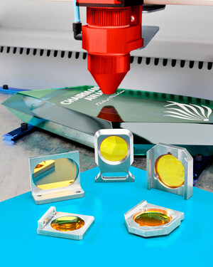 MOUNTED CO2 LENSES FIELD REPLACEMENTS REDUCE DOWNTIME