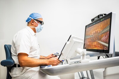 Dr. Jihad Kaouk, professor and chair of the Glickman Urologic Institute and the Zegarac-Pollock Endowed Chair in Robotic Surgery at Cleveland Clinic, was the first surgeon in the United States to perform a commercial surgical procedure using the Hugo&trade; RAS system, following the system&rsquo;s FDA clearance for urologic surgical procedures in December 2025. Credit: Cleveland Clinic