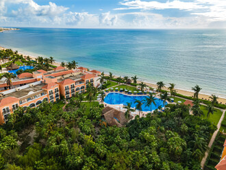 Enhanced Privilege Area at Ocean Coral &amp; Turquesa