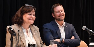 Me Caroline Amireault et M. Jean-François Turgeon (Groupe CNW/Association des constructeurs de routes et grands travaux du Québec (ACRGTQ))