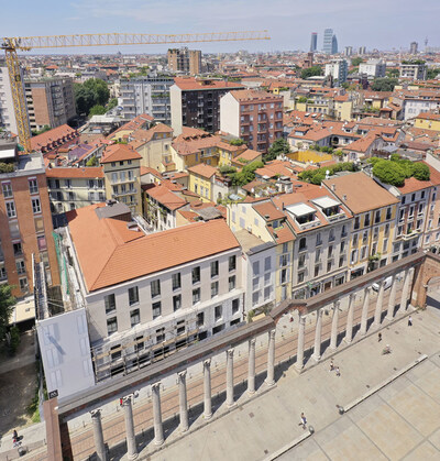 Waterproofed by Penetron: This bird’s-eye-view shows how the modernist Gate Central project, flanked by the ancient columns of San Lorenzo, melds seamlessly into the historic Porta Ticinese district.