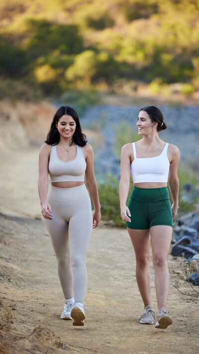 Walking is Better Together with Connectplayers