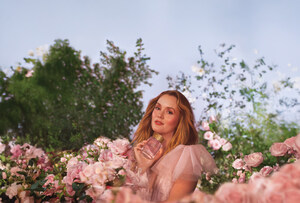 ELIZABETH ARDEN LAUNCHES ETERNAL AURA, A NEW EAU DE PARFUM, WITH LEIGHTON MEESTER AS ITS NEW GLOBAL AMBASSADOR