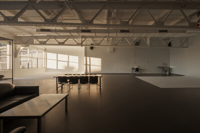 Studio 10 - Dimensions: 69’W x 69’D x 11’8”H to Beams
/ 15’–18’ Slope of Ceiling
East Cyclorama: One Wall,
21’W x 21’6”D x 12’6”H
West Cyclorama: One Wall with Return,
23’W x 27’7”D x 13’H to Top of Cove
West Facing Windows: Wall of Three,
17’9”W x 10’H / Blackout Capable
South Facing Window: One, 17’9”W x 10’H /
Blackout Capable Studio 10 - Dimensions: 69’W x 69’D x 11’8”H to Beams
/ 15’–18’ Slope of Ceiling
East Cyclorama: One Wall,
21’W x 21’6”D x 12’6”H
West Cyclorama: One Wall with Return,
23’W x 27’7”D x 13’H to Top of Cove
West Facing Windows: Wall of Three,
17’9”W x 10’H / Blackout Capable
South Facing Window: One, 17’9”W x 10’H /
Blackout Capable