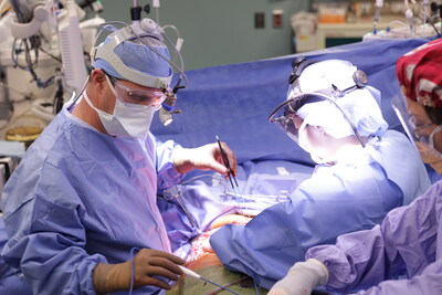 As Canada's top research hospital, the scope of biomedical research and complexity of cases at UHN have made it a national and international source for discovery, education and patient care. (CNW Group/University Health Network)