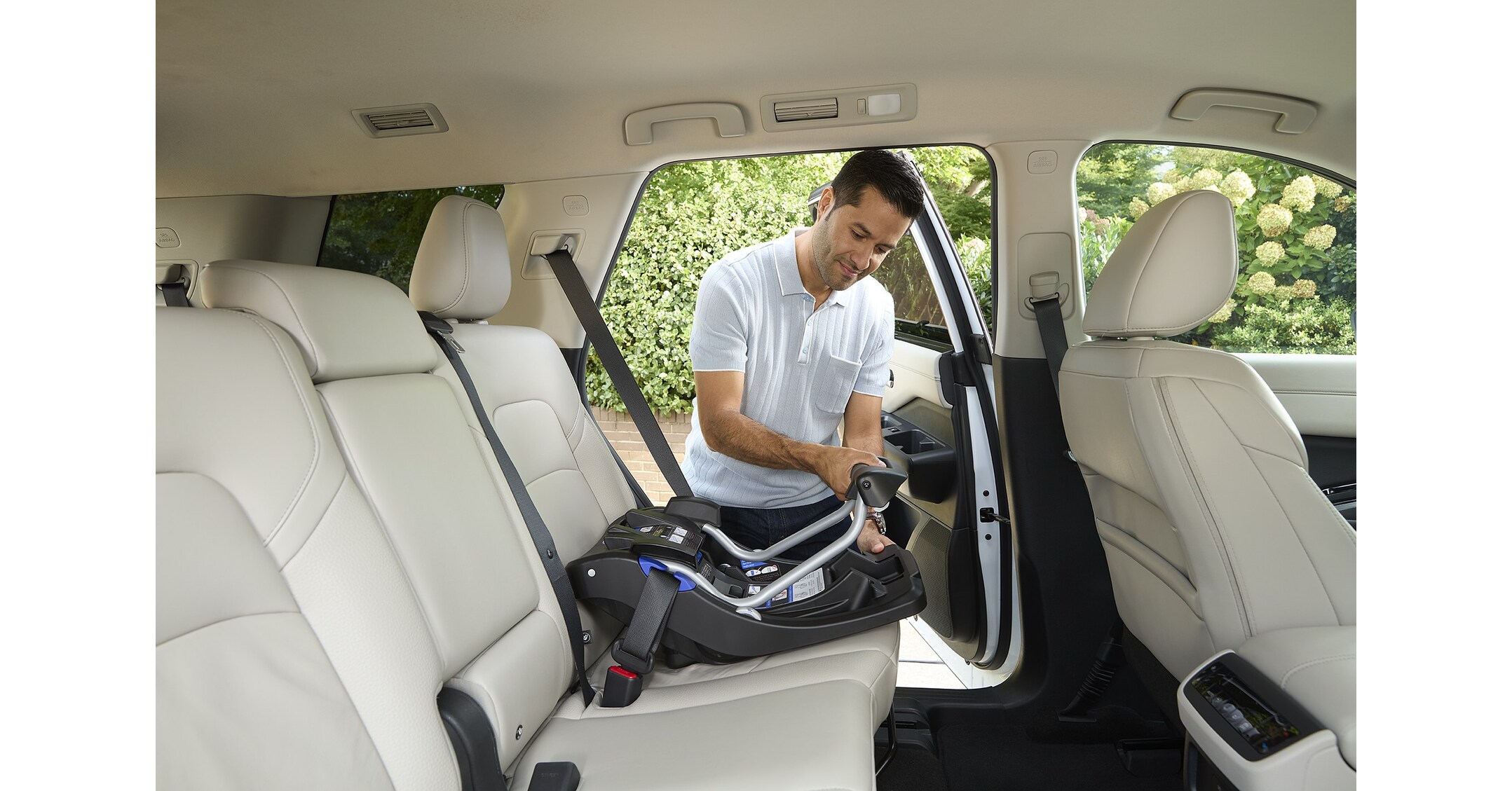 BRITAX INTRODUCES THE PHASES TRAVEL SYSTEM: ONE SYSTEM. ONE BOX. SIX WAYS  TO RIDE.