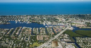 Unparalleled Sky‑High Views at Avra Metropolitan Set a New Standard in Naples Living