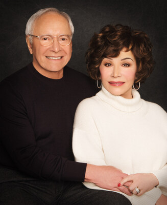 Stewart and Lynda Resnick / Courtesy of Resnick Foundation