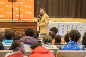 KENTUCKY STUDENTS CREATE A CULTURE OF BELONGING ON NATIONAL NO ONE EATS ALONE® DAY