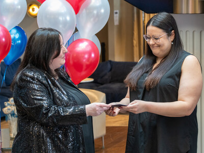 Stefanie Pepin won $5,000,000 with Lotto 6/49. (CNW Group/Loto-Québec)