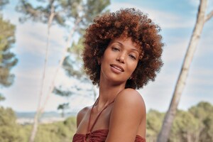 Nossa pele perde mais água no verão; você sabe o porquê?