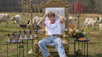 KIND Snacks has teamed up with reality TV star, Rob Rausch, to bring a little more kindness to mornings everywhere with the new RISE & KIND Breakfast Box, featuring the all-new KIND Protein MAX Granola. KIND Snacks has teamed up with reality TV star, Rob Rausch, to bring a little more kindness to mornings everywhere with the new RISE & KIND Breakfast Box, featuring the all-new KIND Protein MAX Granola.