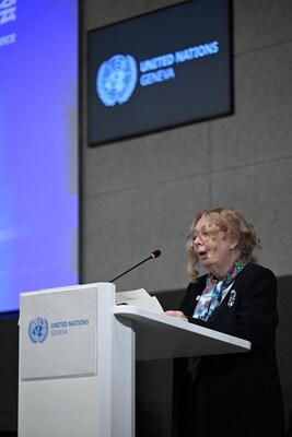 Tatiana Valovaya delivered a address at the seminar.(Yang Lei) (PRNewsfoto/Xinhua News Agency)